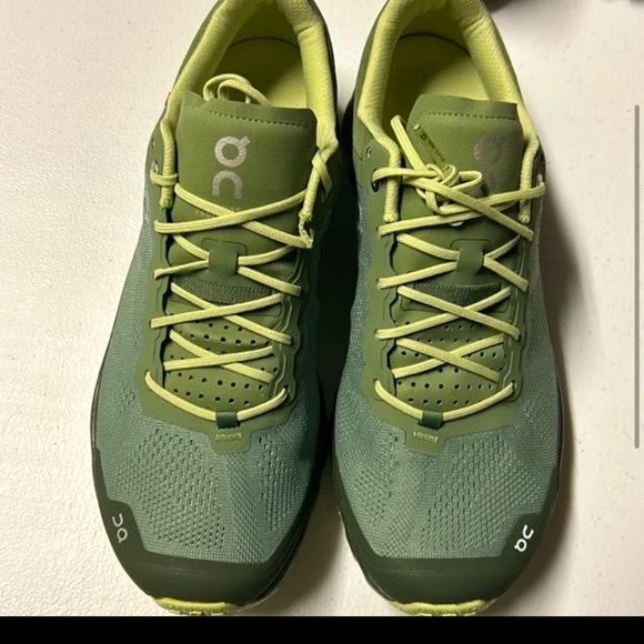 On cloud - Picture 2 of 5